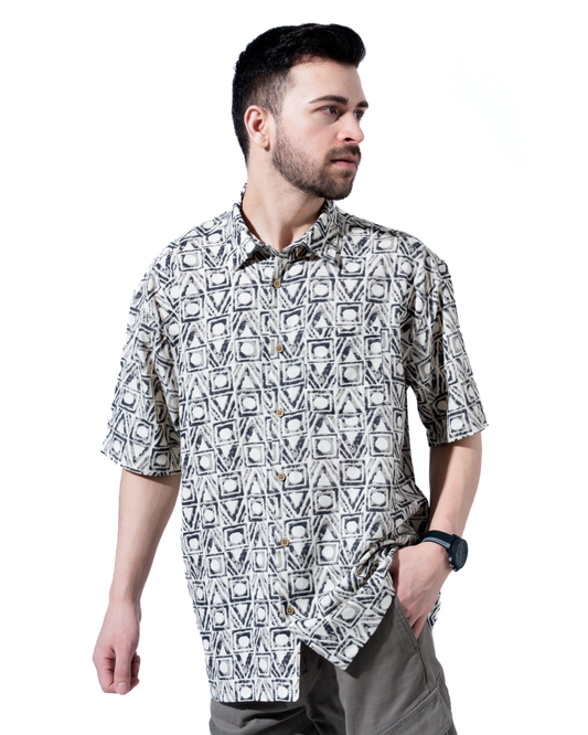 GEOMETRIC MONOCHROME OVERSIZED SHIRT