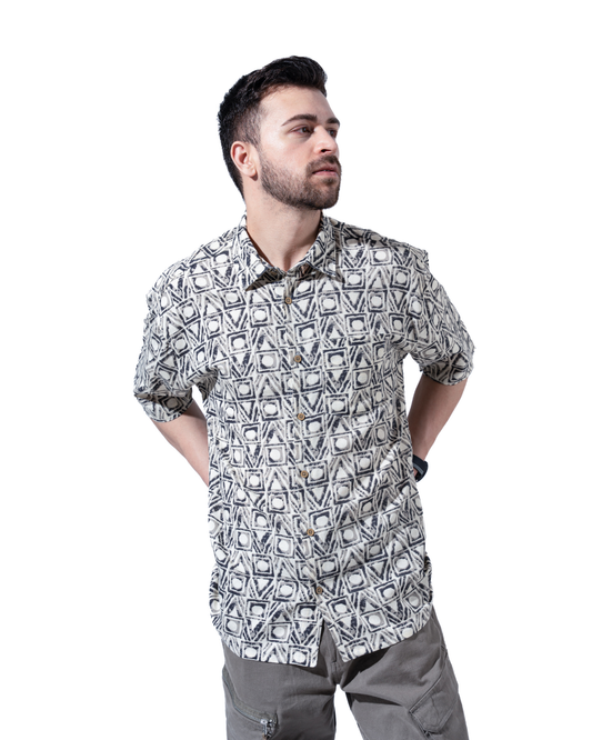 GEOMETRIC MONOCHROME OVERSIZED SHIRT