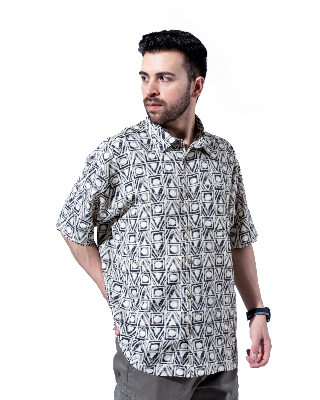 GEOMETRIC MONOCHROME OVERSIZED SHIRT