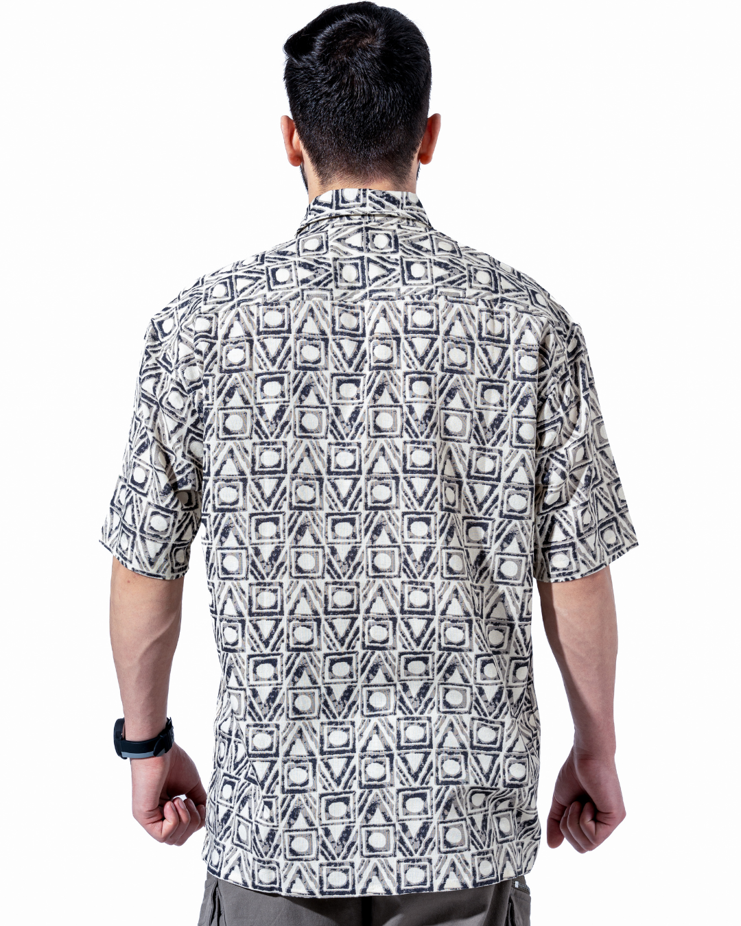 GEOMETRIC MONOCHROME OVERSIZED SHIRT